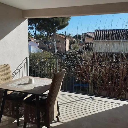 Les Palmiers, Maison Mitoyenne, Quartier Balneaire, Terrasses, Clim * Hyères